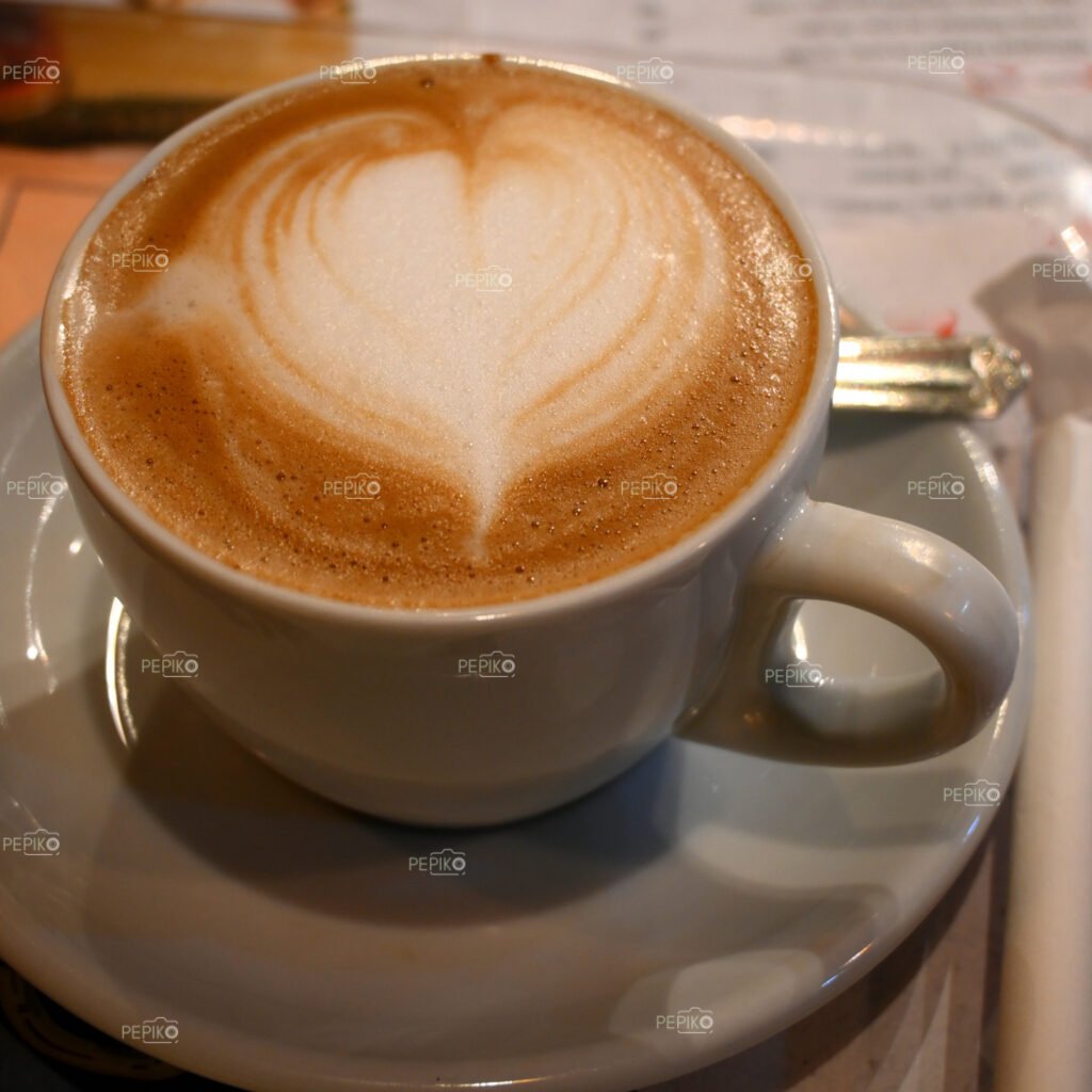 Picture of coffee cup in restaurant