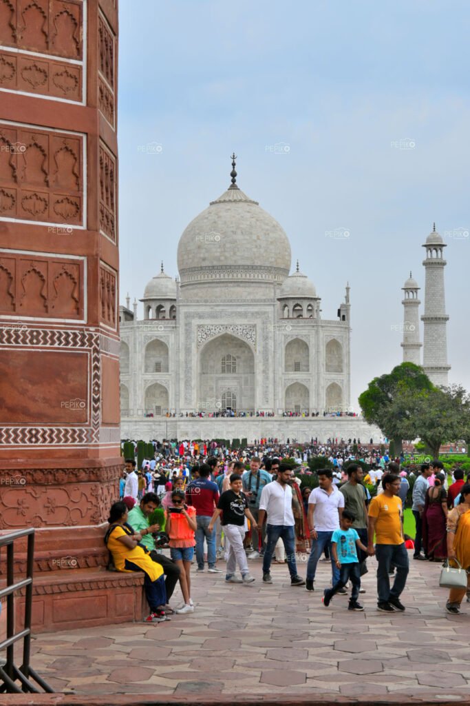 Mind blowing view of people in The Taj Mahal, India